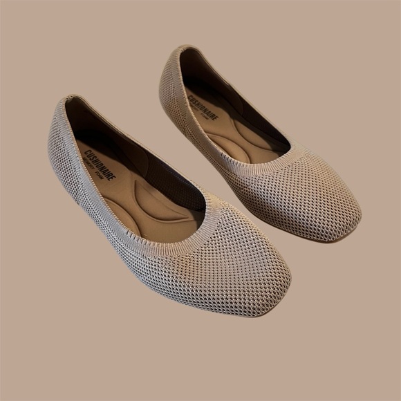 Light Brown Cloth Flats - Picture 1 of 4